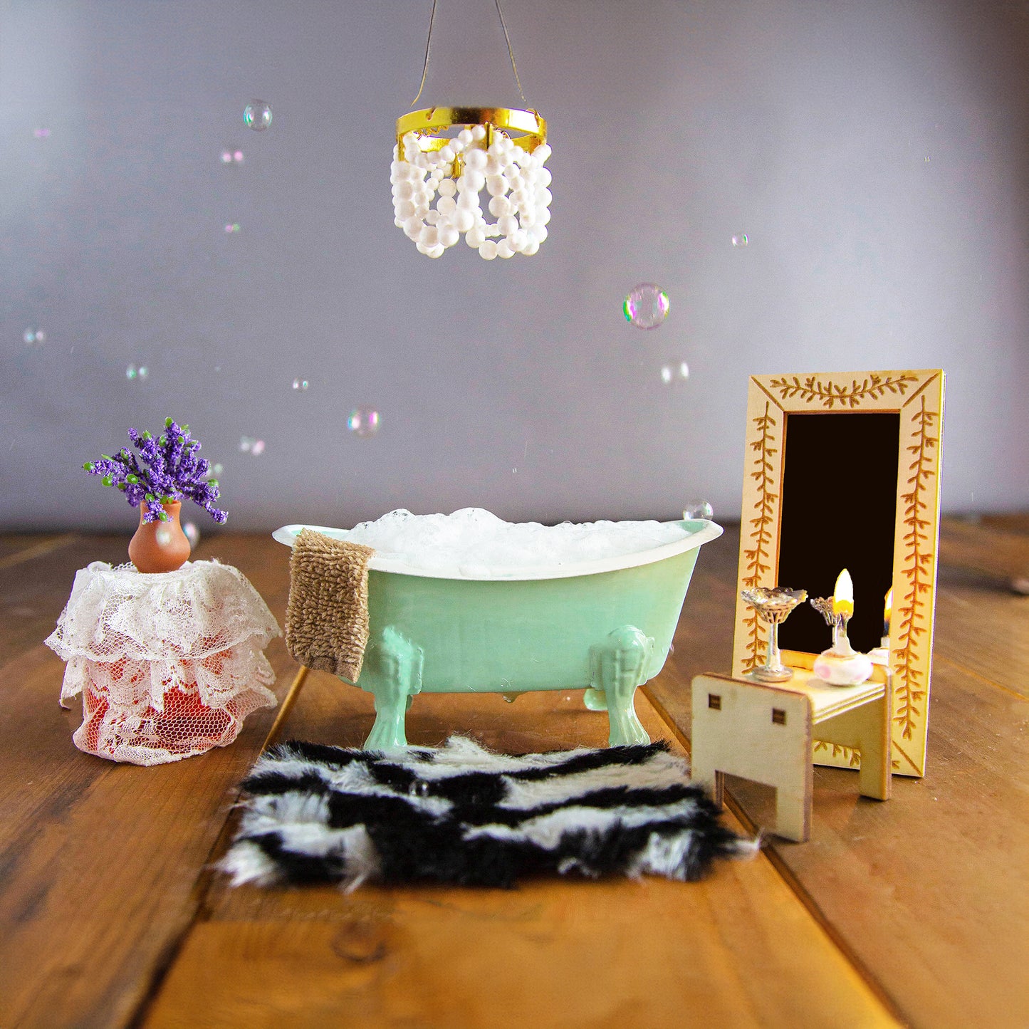 Vintage Looking Bathroom Wall Art